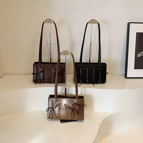 Vintage Schultertasche Für Damen Aus PU-Leder Mit Nieten Und Schleifendekor Schicke Rechteckige Achseltasche