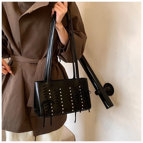 Vintage Schultertasche Für Damen Aus PU-Leder Mit Nieten Und Schleifendekor Schicke Rechteckige Achseltasche