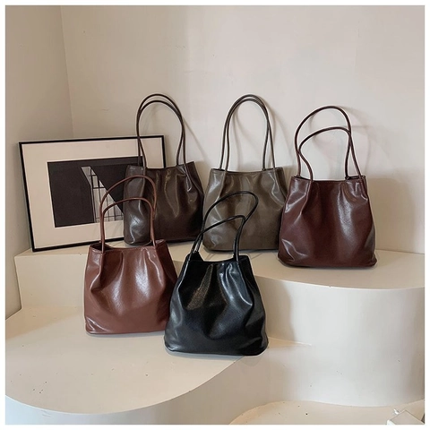Minimalist Large Capacity Tote Bag Soft PU Leather Shoulder Underarm Bag French Retro Style For Women Daily Commuting