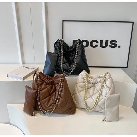 Bolso De Hombro Acolchado Para Mujer Cuero PU Patrón Rombos Correa Cadena Metal Bolso Cruzado Nube Con Bolsa Pequeña Moda