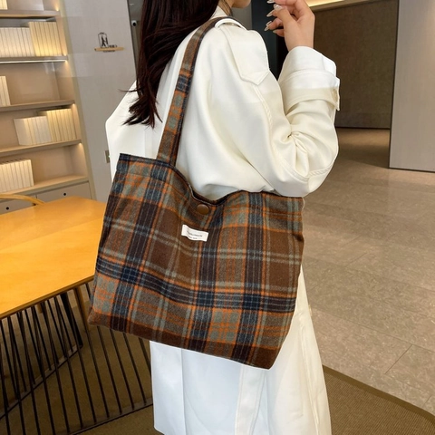 Retro Plaid Tote Bag Large Capacity Woolen Shoulder Bag Vintage Casual Square Handbag For Women