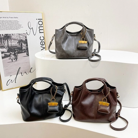 Borsa A Mano Retro In Pelle PU Da Donna Borsa A Tracolla Con Mini Ciondolo Borsa Moda Versatile Borsa Con Manico
