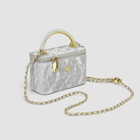 Women Quilted Vanity Handbag Velvet Rhombus Pattern Small Square Box Bag With Metal Handle And Chain Strap