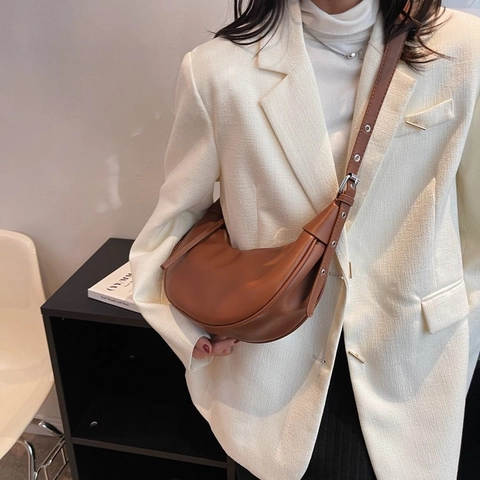 Bolso Hobo De Cuero PU Minimalista Para Mujer Media Luna Bolso De Hombro De Axila Con Correa Ajustable De Ojales