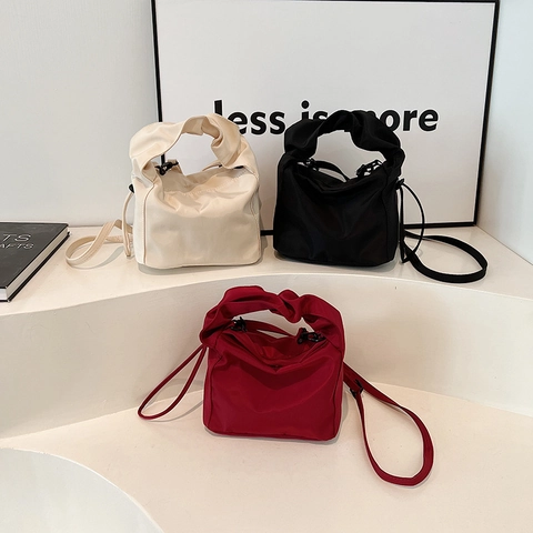 Women Nylon Handbag Ruched Cloud Handle Detachable Strap Chic Small Shoulder Crossbody Bag Casual Versatile