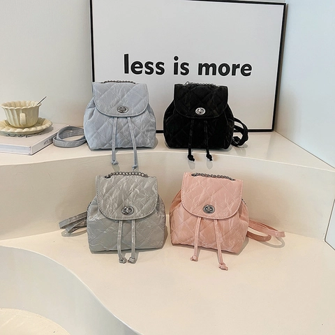 Damen Mini Gesteppter PU-Leder Rucksack Mit Kettenriemen Kordelzug Drehverschluss Elegant Modisch