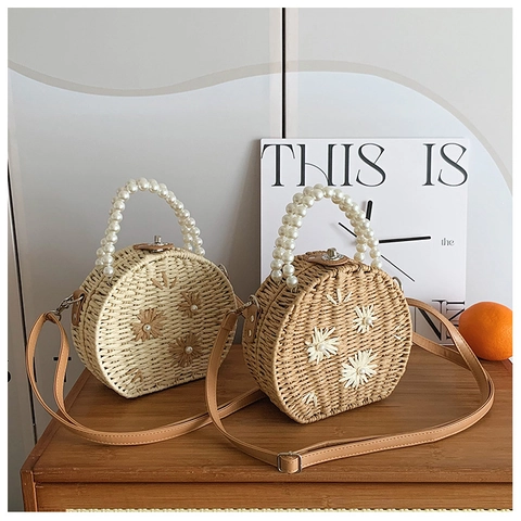 Straw Woven Round Crossbody Bag Artificial Pearl Handle Synthetic Leather Strap Vintage 3D Flower Embroidery Vacation Handbag