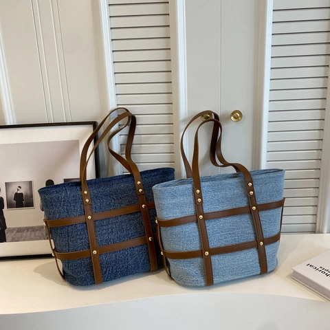 Vintage Dames Denim Tote Bag Grote Capaciteit Handtas Met PU Leren Bandjes En Metalen Klinknagels Decoratie Casual Street Style