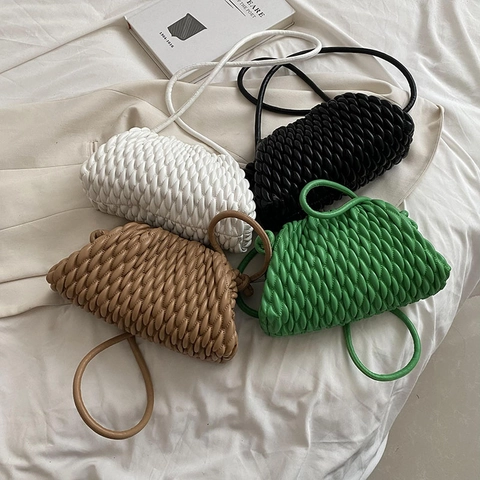 Sac À Épaule Femmes Cuir PU Texture Tissée Plissée Sac Bandoulière Rétro Streetwear Style Mode Minimaliste