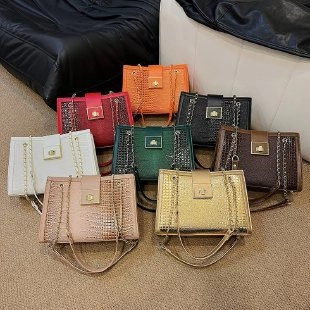 Sac À Main Grande Capacité Style Français Cuir PU Motif Crocodile Fermoir Métallique Bandoulière Chaîne Femmes