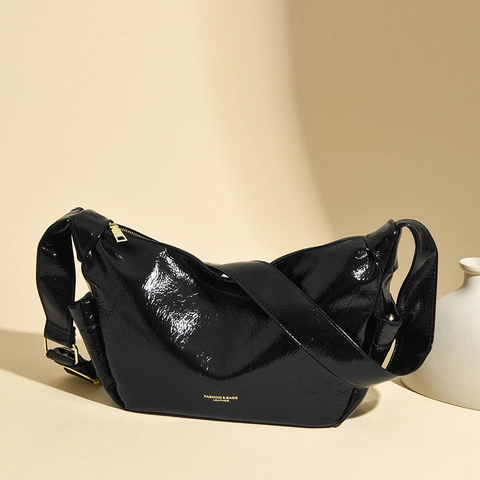 Women Shoulder Bag Glossy Wrinkled PU Leather Large Capacity Commuter Crossbody Hobo Tote With Adjustable Strap