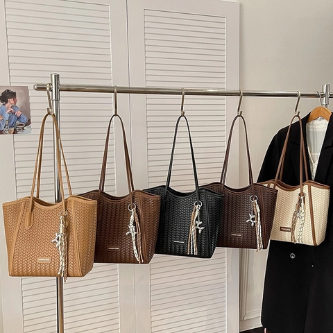 Woven Texture Tote Bag Große Kapazität PU Leder Pendler Handtasche Mit Ballon Hund Anhänger Chic Täglich Büro