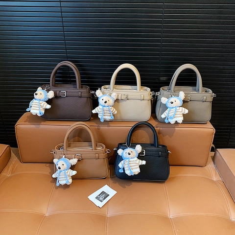 Women Retro Handbag PU Leather Lychee Pattern Tote Crossbody Bag With Teddy Bear Charm Elegant Top Handle Commuter Purse