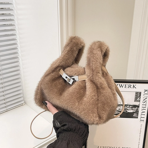 Women Faux Fur Crossbody Bag Plush Handbag With Metal Lock Adjustable Strap Solid Color Winter Chic Shoulder Bag