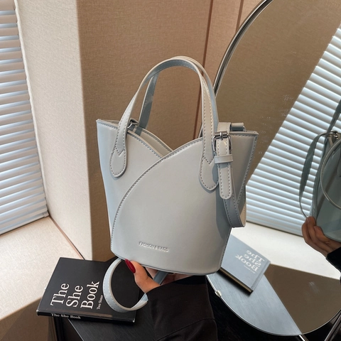 Damen PU Leder Eimer Tasche Blütenblatt Design Handtasche Verstellbare Schulter Umhängetasche Lässig Vielseitig Stilvoll