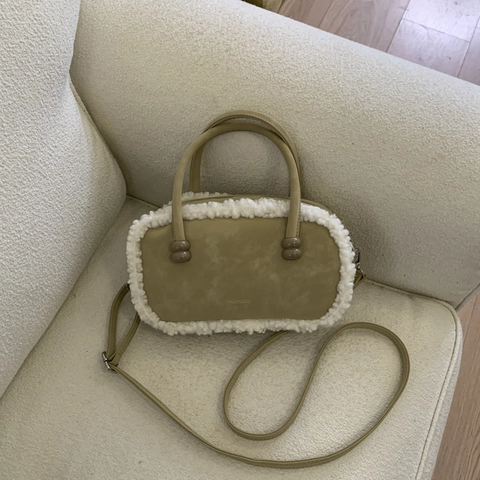 Sac Bowling Retro En Daim Synthetique Pour Femme Avec Bordure En Laine D Agneau Sac A Main Et Bandouliere Reglable