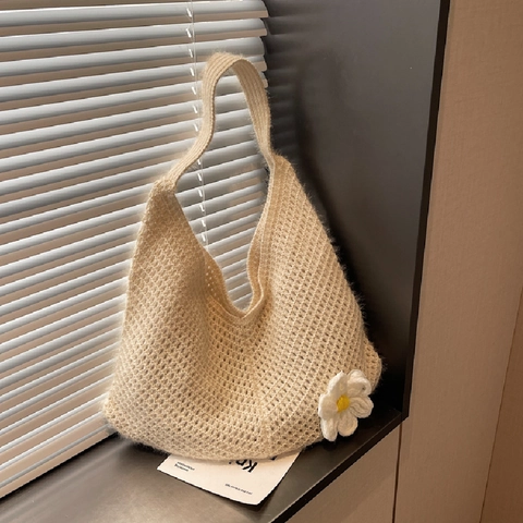 Knitted Shoulder Bag Large Capacity Crochet Hollow Out Hobo Tote With Daisy Flower Decor For Women Simple Vacation