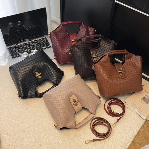 Geflochtene PU Leder Schulter Umhängetasche Mit Tragegriff Vintage Retro Stil Metall Drehverschluss Für Damen