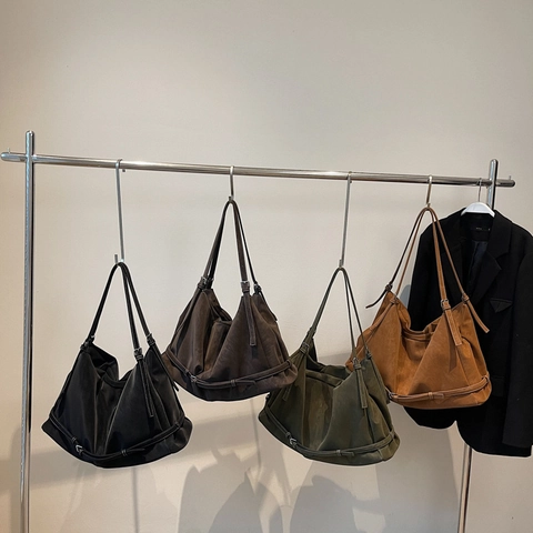 Grande Borsa A Spalla In Finta Pelle Scamosciata Con Cuciture A Contrasto E Fibbia Regolabile Stile Hobo Vintage Casual