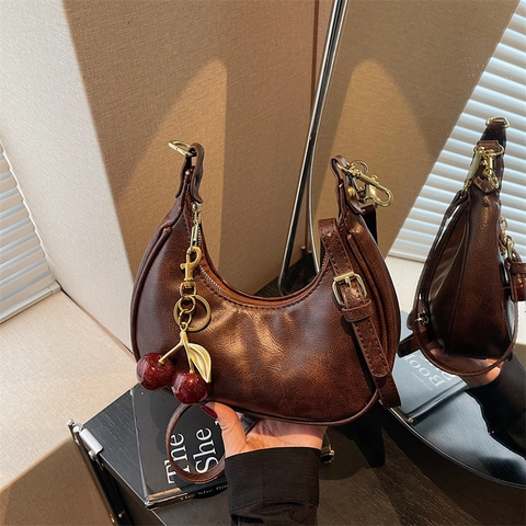Borsa Hobo Mezzaluna Da Donna Retro Pelle PU Con Ciondolo Ciliegia Colore Solido Moda Borsa Sottobraccio Borsa A Spalla Versatile