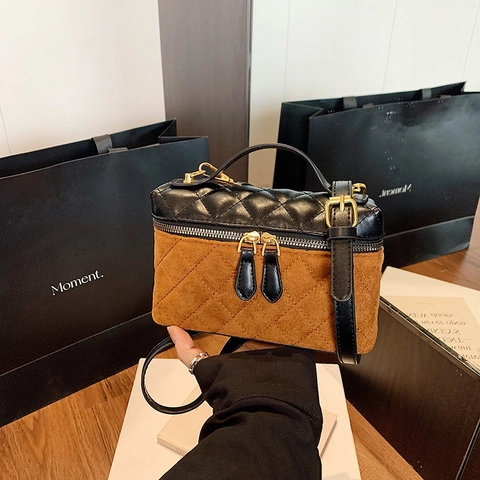 Quilted PU Leather And Suede Vanity Case Handbag Retro Box Shoulder Crossbody Bag For Women Adjustable Strap