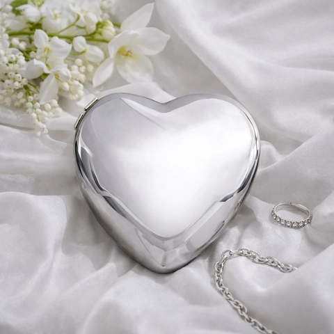 Heart Shaped Metal Evening Clutch Bag Silver Polished Hard Shell Crossbody Purse With Chain Strap