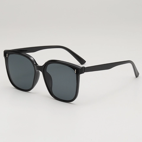 Square Sunglasses Retro Large Frame UV400 Protection PC Frame AC Lens Fashion Rice Nail Decor Unisex