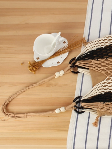 Women Woven Shoulder Bag Cotton Macrame Hollow Net Striped Beach Vacation Bohemian Style Long Tassel And Inner Pouch