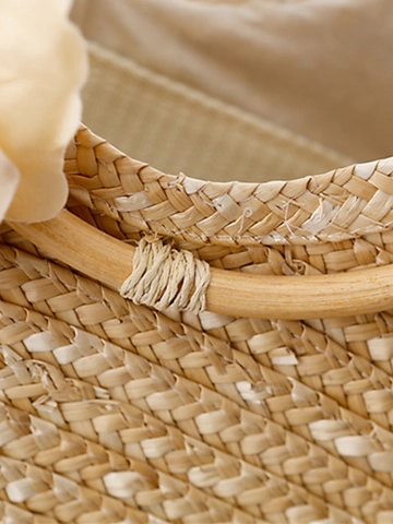Women Straw Handbag With Large Flower Decor Round Wooden Handles Zipper Closure Bohemian Beach Vacation Tote