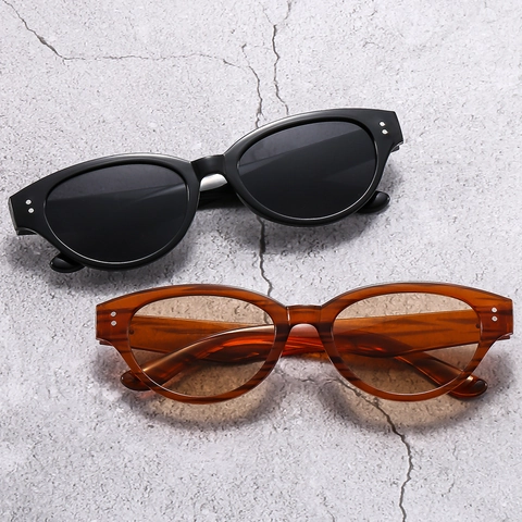 Vintage Kattenoog Zonnebril Retro Mode UV400 Bescherming PC Frame Bril Met Klinknagel Decoratie Voor Dames Heren