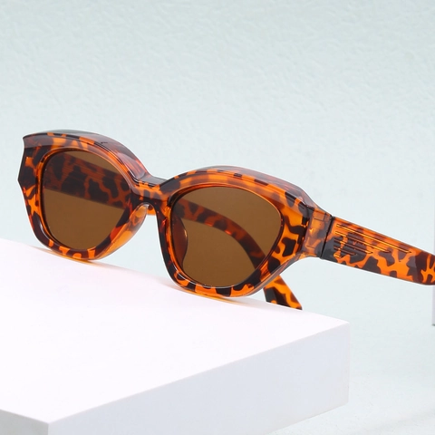 Fashion Cat Eye Sunglasses Chunky PC Frame UV400 Protection Vintage Retro Eyewear For Trendy Women