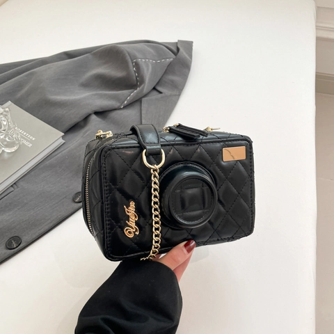 Camera Shaped Crossbody Bag Quilted PU Leather Diamond Pattern Fashion Shoulder Purse With Gold Metal Chain Strap