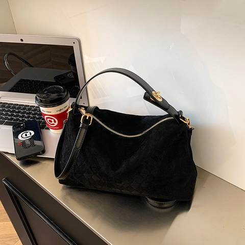 Retro Suede Rhombus Pattern Crossbody Bag For Women Large Capacity Shoulder Handbag Gold Hardware Vintage Style