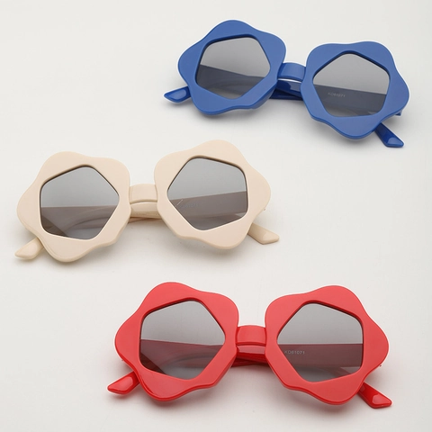 Lunettes De Soleil Enfants Forme De Fleur Monture PC Protection UV400 Mode Extérieur Voyage Lunettes Filles Garçons Accessoire Mignon