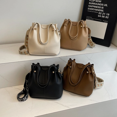 Mode PU Leder Lychee Muster Eimer Tasche Mit Breitem Geometrischem Riemen Große Kapazität Umhängetasche Für Damen