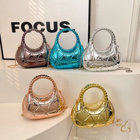 Damen Geometrische Dreieck Hobo Tasche Metallic Spiegelglanz Handtasche Rundgriff Goldene Kette Abendparty Nischen Design