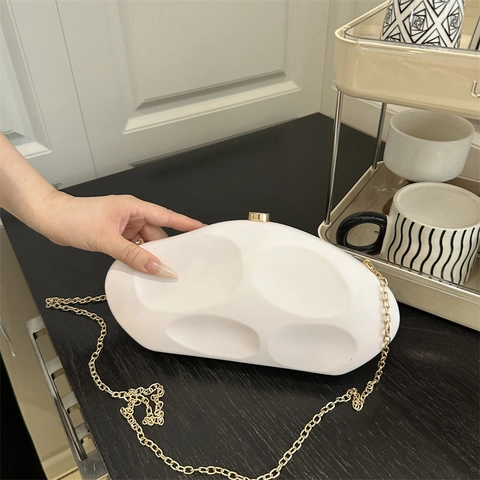 Women Irregular Pebble Shape Acrylic Hard Shell Evening Clutch Bag With Gold Chain Strap Matte Finish Artistic Purse