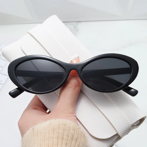 Occhiali Da Sole Cat Eye Retro Ovali Montatura Piccola Protezione UV400 Montatura PC Lente AC Vintage Donne Uomini