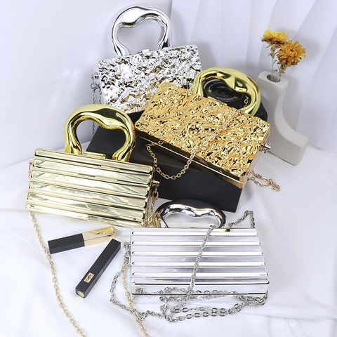 Acryl Box Clutch Avondhandtas Metallic Rimpelstreep Harde Schaal Met Handvat En Afneembare Kettingriem