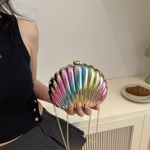 Avondtas In Schelpvorm Metallic Gradiënt PVC Clutch Handtas Met Metalen Kettingriem Voor Dames Feest Bruiloft Mode