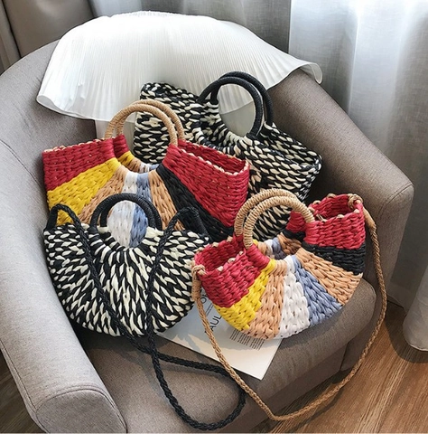 Handgefertigte Gewebte Strohhandtasche Große Kapazität Halbmond Strandurlaub Bohemian Umhängetasche Für Damen