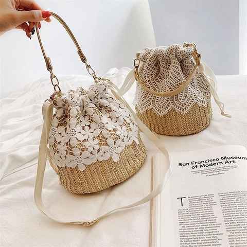 Stro Geweven Bucket Bag Met Wit Kant Borduurwerk Trekkoord Schoudertas Crossbody Handtas Zomer Strand Vakantie Dames