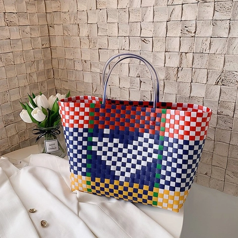 Handwoven Plastic Basket Bag Colorful Heart Pattern Large Capacity Summer Beach Tote With Transparent Handles For Women