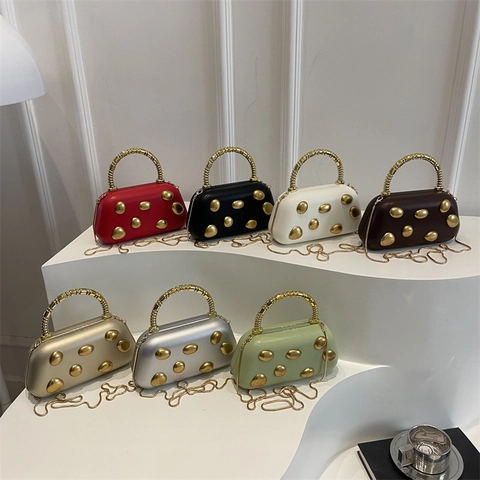 Pochette De Soirée Pour Femme En Cuir PU Coque Rigide Sac À Main Orné De Galets Métalliques Poignée Spirale Et Chaîne Chic