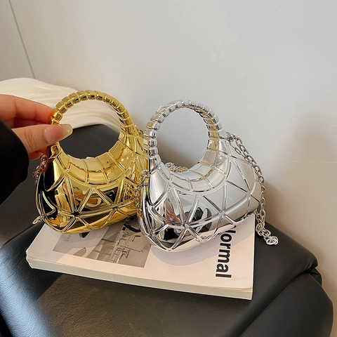 Luxury Acrylic Geometric Evening Bag For Women Metallic Mirror Finish Triangle Pattern Mini Handbag With Chain Crossbody Bag
