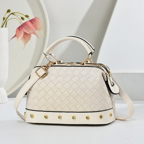Bolso Bandolera De Piel PU Tejida Con Asa Superior Elegantes Remaches Dorados Bolso De Mano Retro De Hombro Para Mujer Diamantes