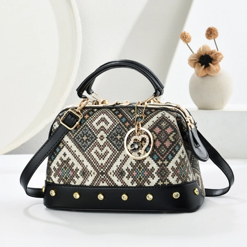 Borsa A Tracolla In Jacquard Bohemien Borsa A Mano In Pelle PU Con Borchie E Ciondolo A Cuore Da Donna Stile Etnico