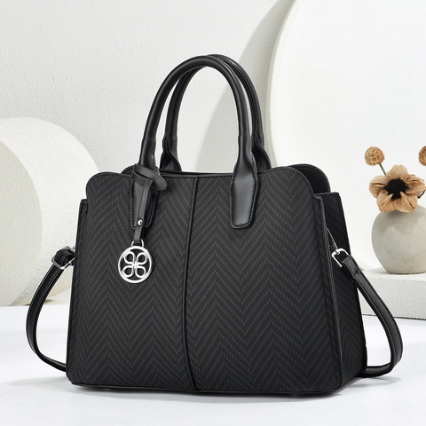 Women Herringbone Pattern Handbag PU Leather Chic Shoulder Bag With Silver Pendant Modern Office Travel Crossbody Bag