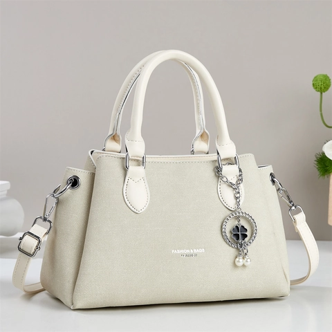 Bolso De Mano De Cuero PU Para Mujer Bolso De Hombro Texturizado Con Amuleto Trébol Perla Artificial Elegante Bolso Bandolera Diario