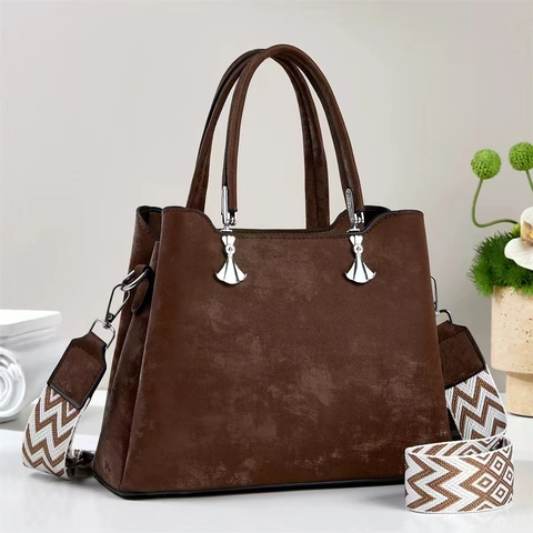 Damen Trendy PU Leder Handtasche Mit Geometrischem Breitem Gurt Einfarbige Umhängetasche Silberne Beschläge Casual Tote Bag